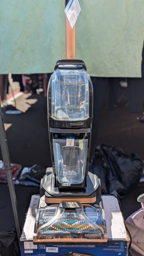 New Bissell Hydro Vac Carpet Cleaner 