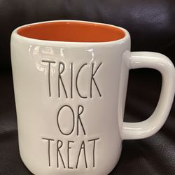 Rae Dunn Halloween Mug Trick