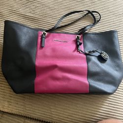 Michael Kors handbag 