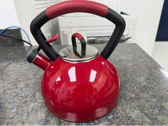KitchenAid Red Whistling Tea Kettle – Stainless Steel – Tea Pot