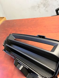 2020-2022 CR-V Hybrid (Front Left Lower Bumper Fog Light Cover)
