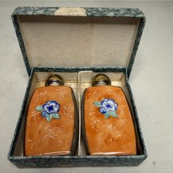 Vintage Japanese Hand Painted Salt & Pepper Shakers,cork plugs
