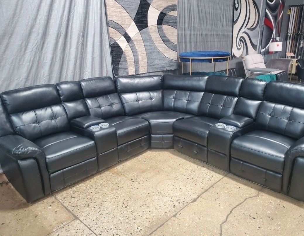 Beautiful Black  Piece Power Reclining Sectional with LED Lights(New)
