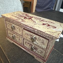 Vintage Lacquer Jewelry Box with Mother-of-Pearl Inlay