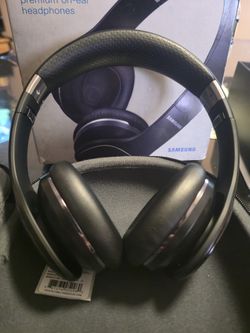 NEW SAMSUNG LEVEL ON PREMIUM ON EAR HEADPHONES 