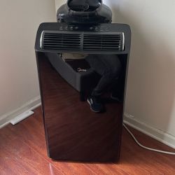 Midea Duo 12000 BTU DOE 115-Volt Vented Large Room Smart Portable Air Conditioner