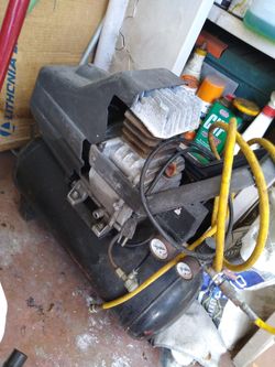 Air compressor with air Good Year air hose