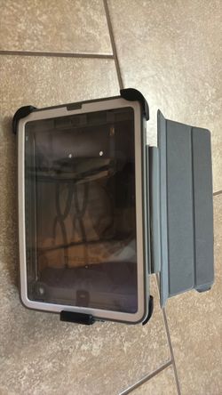 Mini iPad Lifeproof protector with ram mount