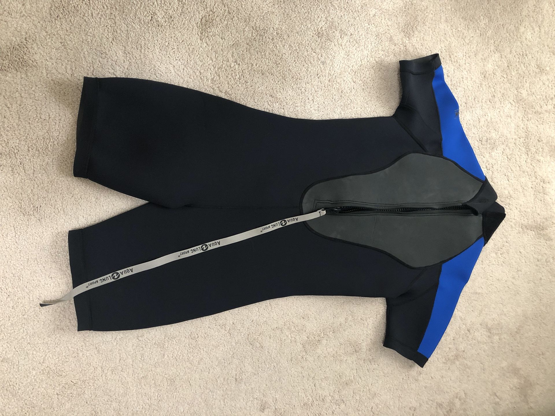 Aqua Lung wetsuit