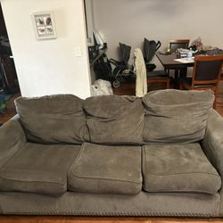 Free Sofa And Love Seat
