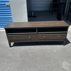 Tv stand 