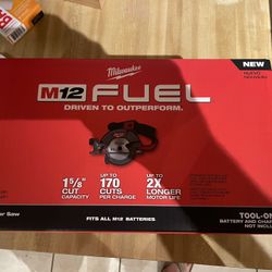 Milwaukee 12v 5 3/8” circular saw new tool only $140 firm in n Lakeland 