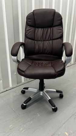 Swivel Office Chair in Rich Brown