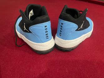 Jordan tennis shoes size 9-1/2