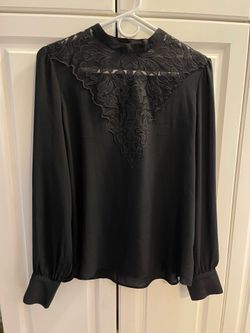 Elegant Forever 21 Black Blouse with a Lacey V Pattern on Front - Large - Somewhat Sheer - Like New