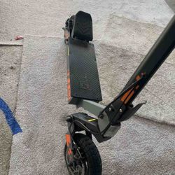Nice Electric Scooter Kukirin G2