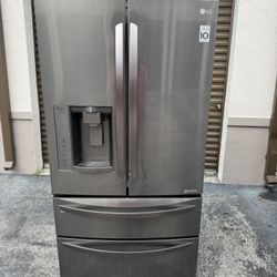 Lg Refrigerator Good Condition Everything Works Fine 