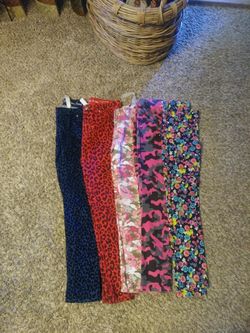 Lot of used girl pants. Get them for Sept.
