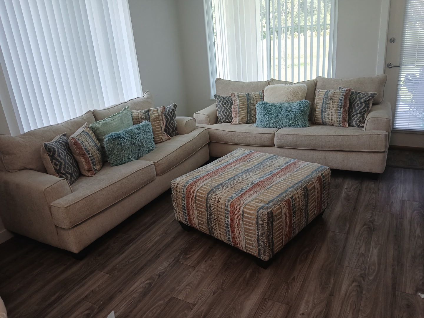 Sofa Set