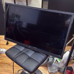 32” Westinghouse tv 