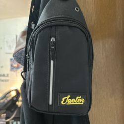 ***NEW***  Jeeter     Insulated bag & Collector Ashtray 