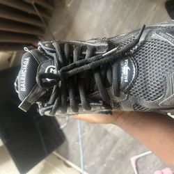 Black Runner