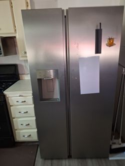REFRIGERATOR