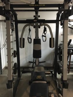 Golds Gym. Smith machine