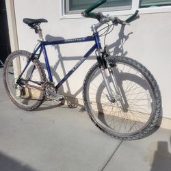 Trek 930 mountain Bike Aluminum 