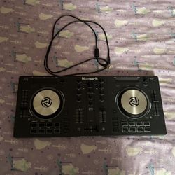 Numark MixTrack 3