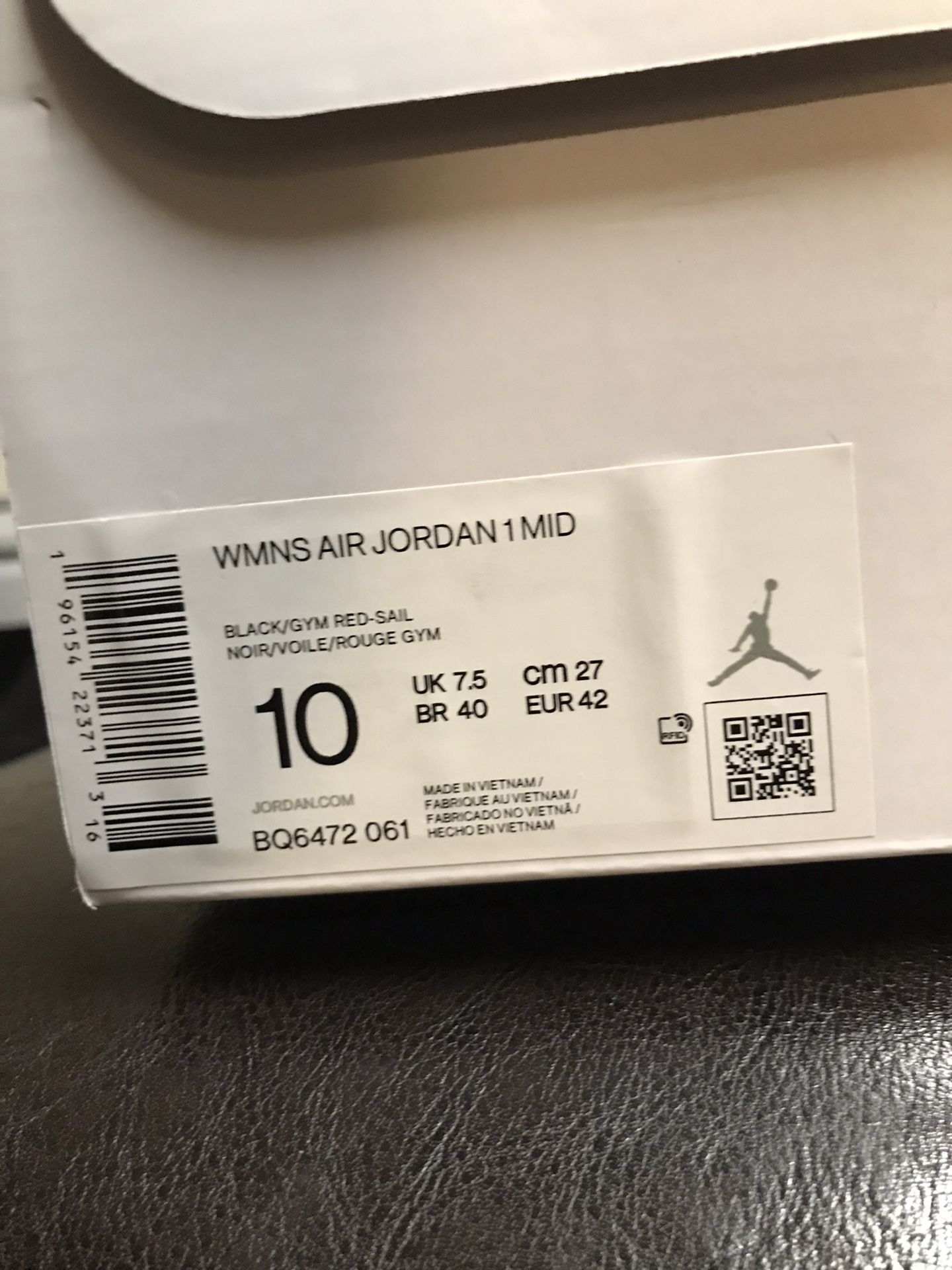 Jordan 1 Mid
