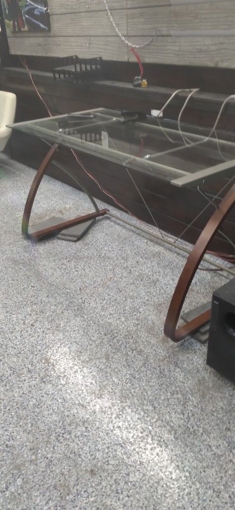 Office Desk .aero Design