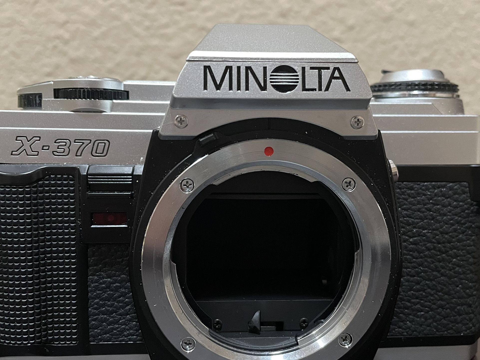 Minolta X-370 Body Only *NOT WORKING, FOR PARTS*