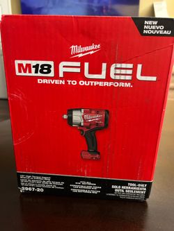 Milwaukee M18 Fuel 1/2” High Torque Impact Wrench