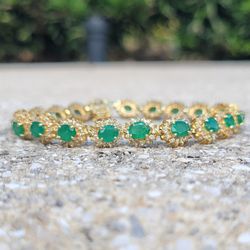 14K Gold 7 CT Emerald 1.5 CT Diamond Bracelet (Includes Jewelry Box)