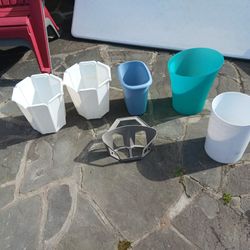 5 Waste Baskets 1 Garden Hose Hook