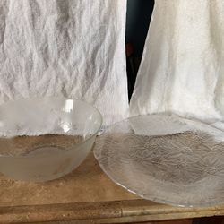 Salad Bowl And Serving Platter