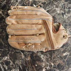 Wilson Rawlings Mizuno Baseball Glove Right Hand Thrower  11.5 Inch