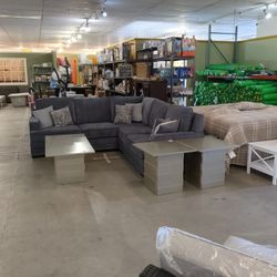Sectional Couch And Coffee Tables