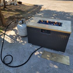 Runesay Outdoor Wicker Fire Pit Table With Propane Tank With Table Top Cover