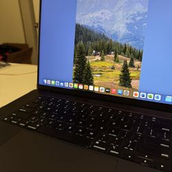 Macbook 16” M3 Pro Chip / 36gb / 512gb Ssd