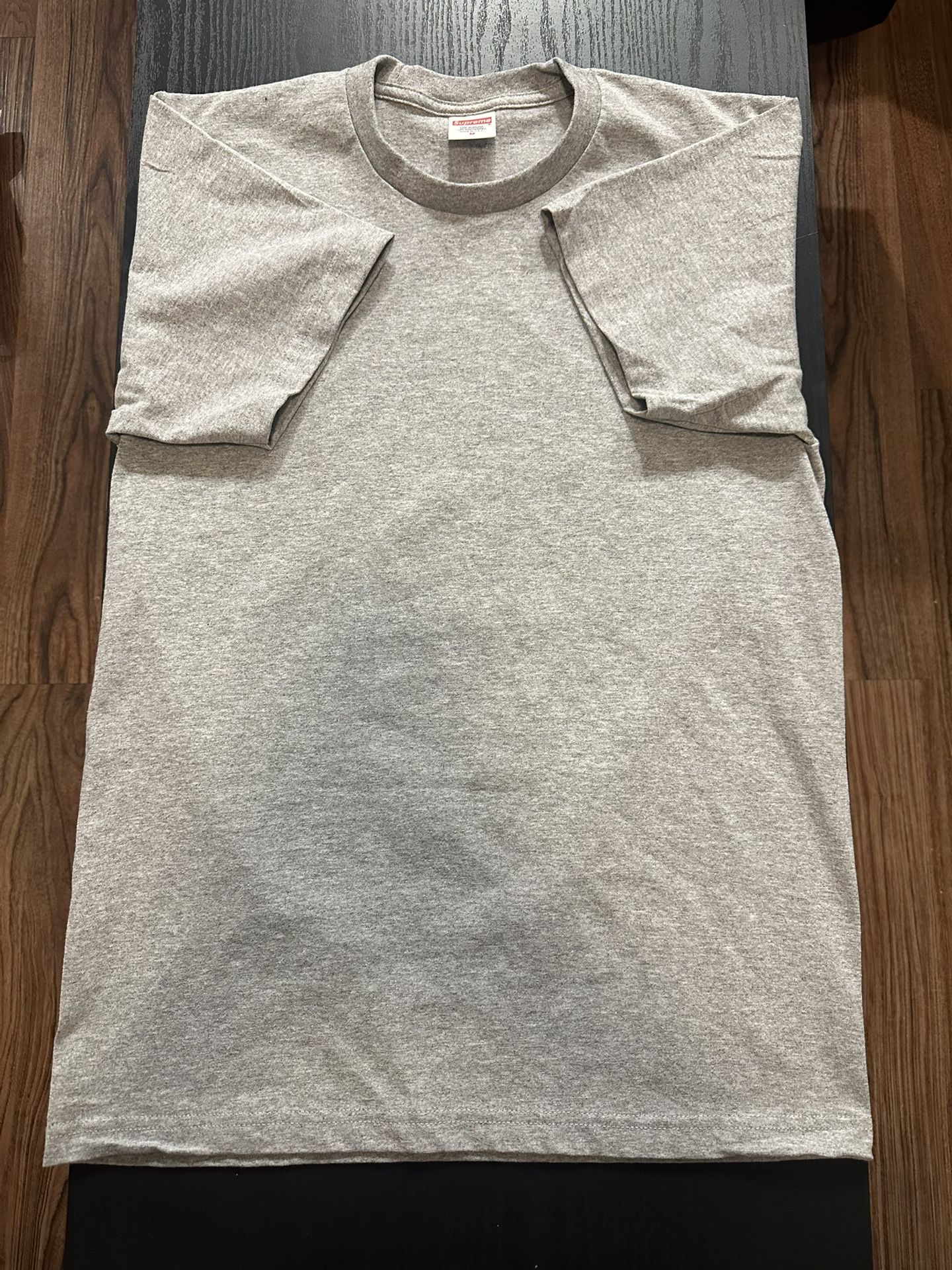 Supreme Plain Gray T-shirt Medium brand New