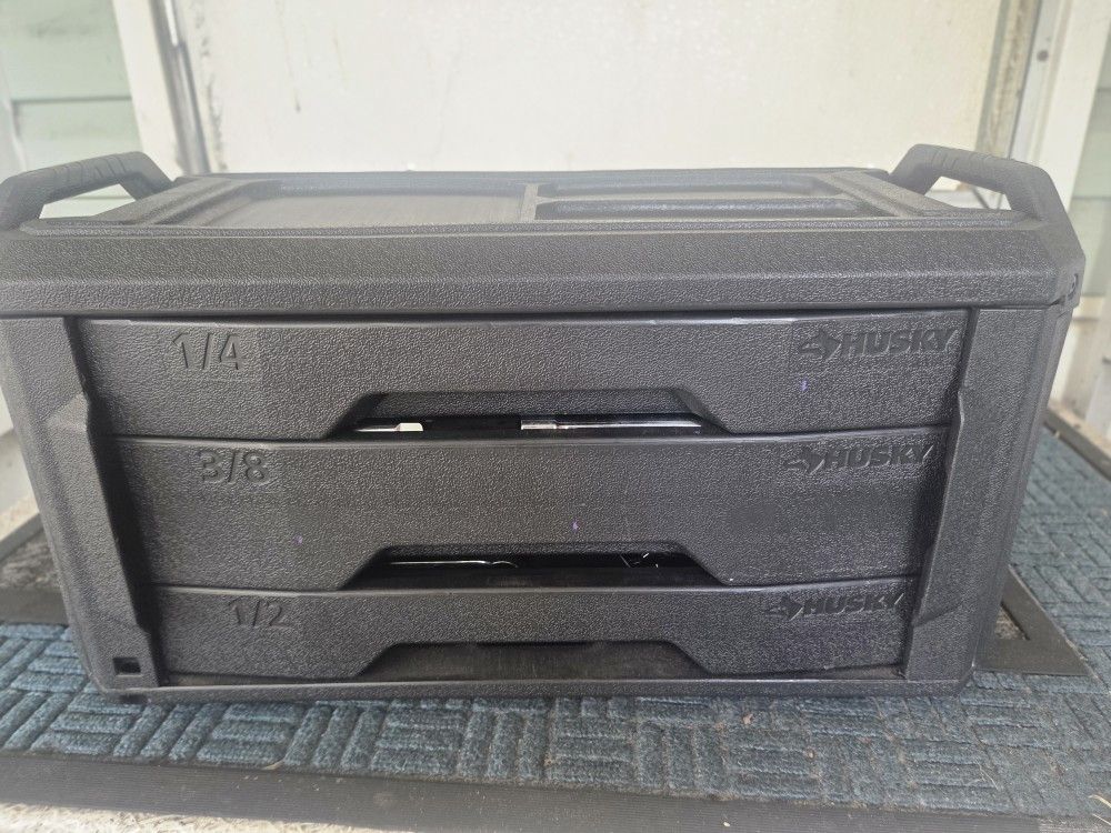 Husky Mechanic Tool Box Set