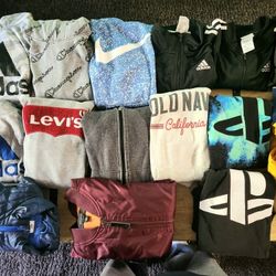 Used. 13 Jackets And.2 Vests But In Good Conditin