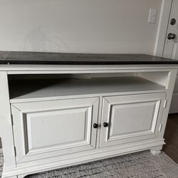 Tv console