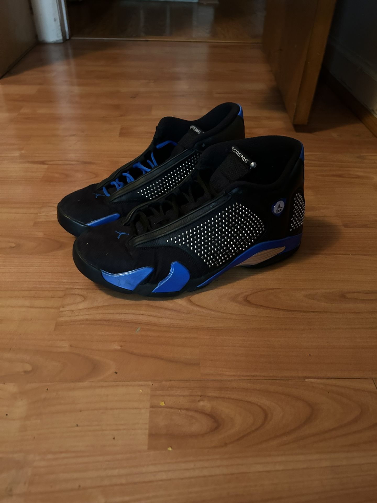 Jordan Retro 14 Supreme