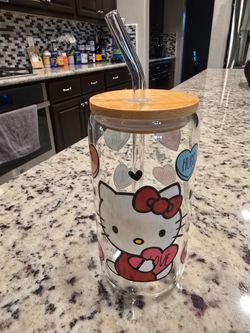 Hello kitty glass cup with bamboo lid
