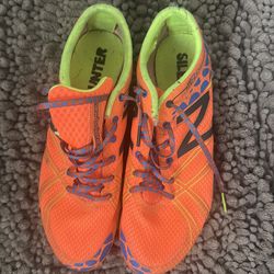size 7m 9w track spikes
