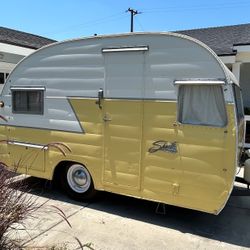 1957 Shasta Vintage Travel Trailer