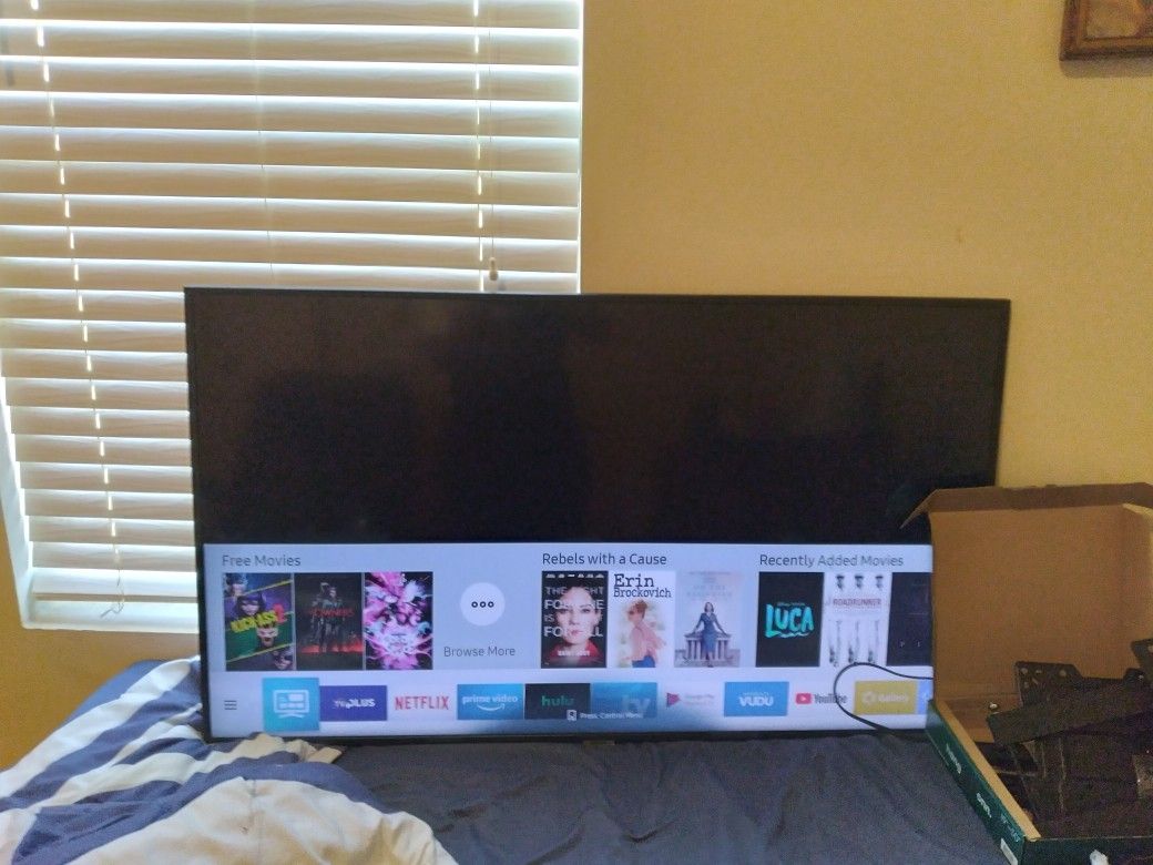 Samsung UN50NU6950FXZA 50 INCH Class 4k Ultra HD Smart LED TV / Wall Mount (No Remote Or HDMI chords)